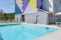Spark by Hilton Douglasville Atlanta West - Pools