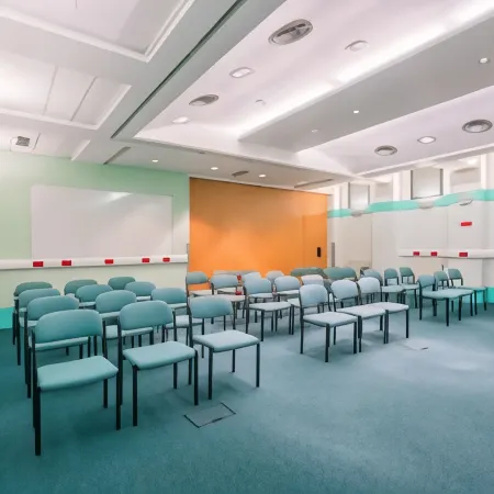 LSE Rosebery Hall Отели рядом с достопримечательностью «Старый город»
