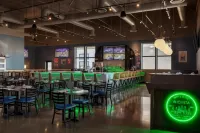 Hilton Garden Inn Wichita Airport - bar