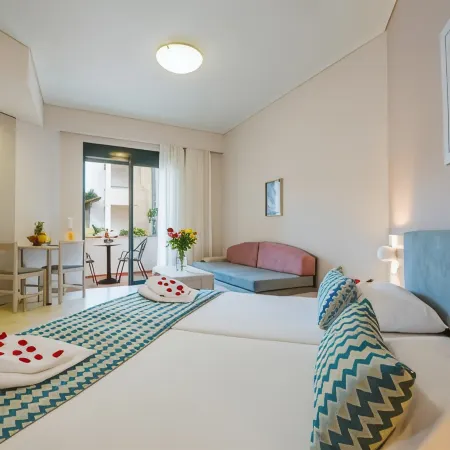 Creta Palm Resort Hotel & Apartments