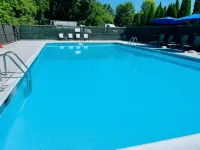 Comfort Inn & Suites Danbury-Bethel - Pools