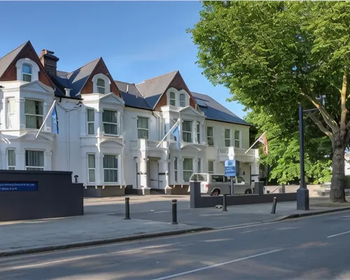 Best Western Chiswick Palace Suites Отели рядом с достопримечательностью «Чизвик»