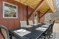 Massanutten Chalet- Game Room, Hot Tub & Views