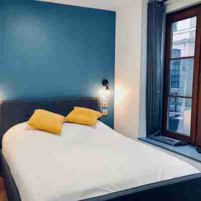 Le Madame Little Appart’Hotel Rooms