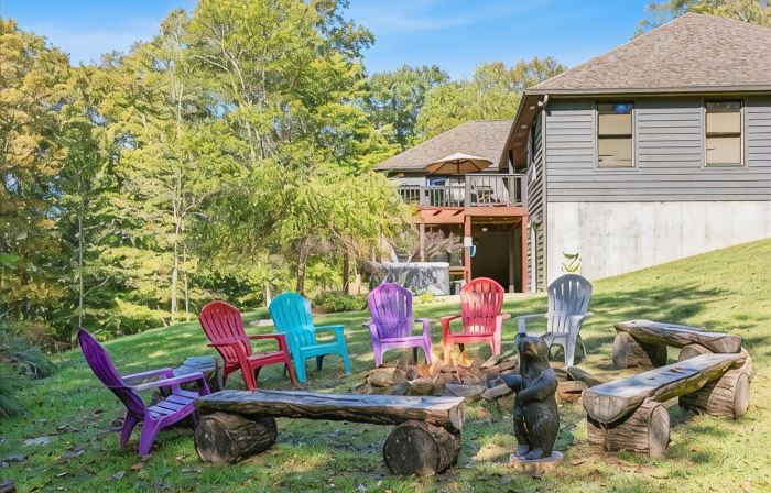 Hocking Hills Luxury Retreat-5Br-Hot Tub-Game Room-Fire Pit-5 Wooded Acres
