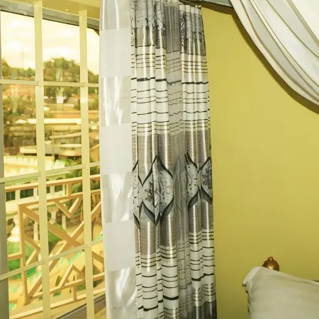 Olorropil Hotel