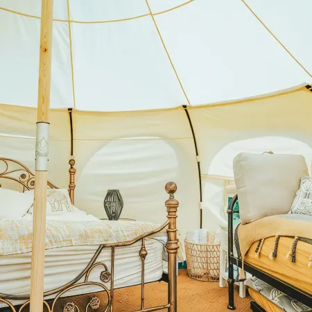 Luxury Tent-Peaceful Meadow-Firepit-Superb Views.Dogs WiFi-Beaches 10 Mins Sauna