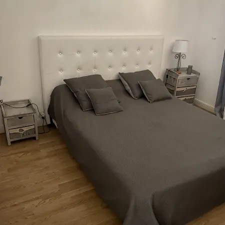 Beautiful Sea View Apartment, in Residence, Ideal for Couple with or Without Children