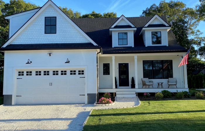 Modern Cape Cod home in vibrant beach community - steps to beach; pool access!!