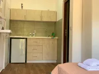 Cozy Studio with Terrace- Street view - Balkon