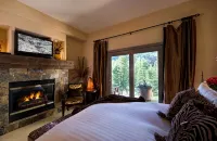 Vail Cascade/on River/Lux 7Bd Sleeps up to 16, Multi Families Walk to Chair 20 - Jacuzzi