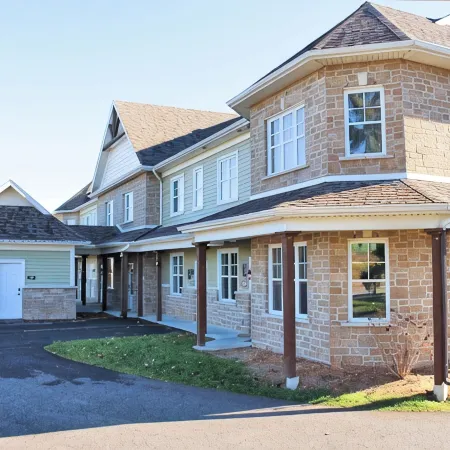 Luxurious 3 bedroom condo. 2 minutes from beautiful Mont Bromont. CITQ#248275
