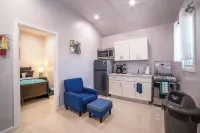 Elegant 1-bedroom apartment with AC and WiFi in Pleasant Buckleys Hôtels à : 