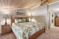 Breathtaking Newly Remodeled Oceanfront Condo 2BD/2BA - Remarkable Molokai Views - 4 estrellas