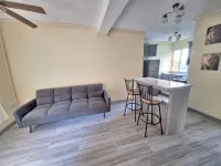 Ackee Green Rental - 2 bedrooms/5 mins from Beach/Shopping Malls/Street Party - 2성급