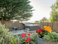 Luxury Spa Retreat Guest House with Ocean View Hotels in Moss Beach