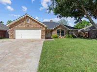 Keller Charm-Near Bear Creek Park & Stadiums,Pool Hotels in Keller