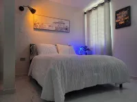 Vadis's Lux Studio in beautiful Mayagüez with WiFi, AC, laundry - Wi-Fi
