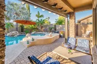 Paradise Palms!! Spacious 6-bedroom house with 3 en-suites. - مسبح خاص