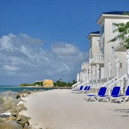 Luxurious Villa Fillipe 1  Beach Front , Sea View: Spacious, Private Pool & AC