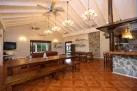 Beautiful supersize villa perfect for larger families and groups. Sleeps 22 - 3-Star