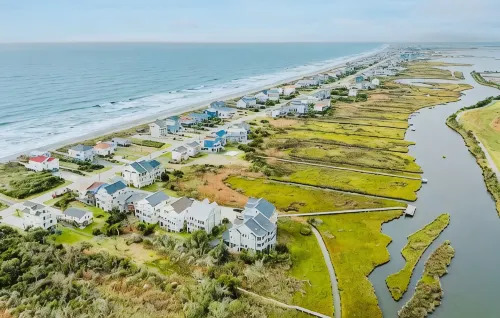 The Vida Sol! Steps to the Ocean. Sound views, Sunsets, Pier + Kayak launch - 4-Star