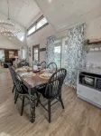 The Green Mountain-Newly Build Cabin with AC, WiFi in Greeneville-Family-Pets - Homestays