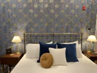 Ulysses Suites, Suite 204 - 4-Star