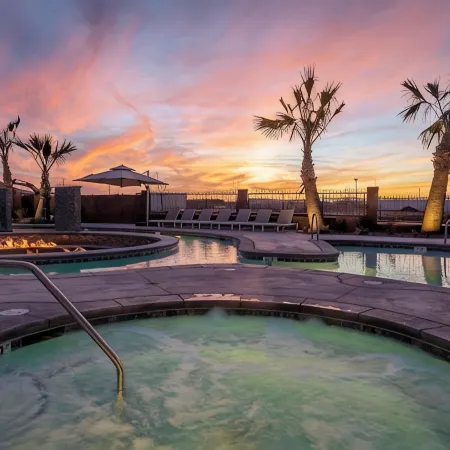 Luxury 5BR Wellness Retreat w/ Private Pool, Hot Tub & Cold Plunge Near Zion