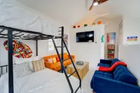 Beach Bliss~Walk to Beach & Times Square~Private Pool