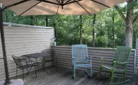 Chic 2-bedroom condo with AC, WiFi in charming Fairfield Bay - Wifi