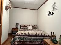 Direct Trail Access! Downtown - Full Home! - Ramah keluarga