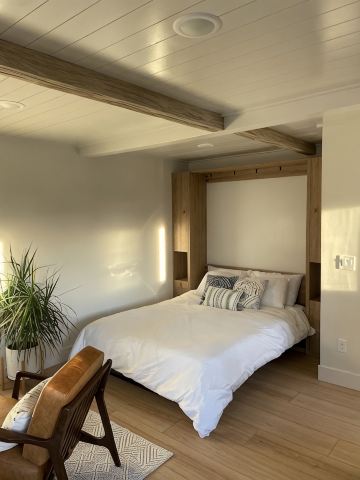 Cayucos Cottage Studio ll Modern Peak-A-Boo Ocean Views