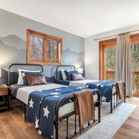 Mountain Cabin · Hot Tub · Pool Table · Ridge Views · Grill · Arcade · Hiking