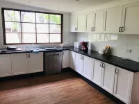 Comfy Cosy Country Cottage - ห้องครัว