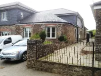 Apartment with Dramatic Views Across to Padstow, the Camel Estuary and the Sea. - 3 étoiles