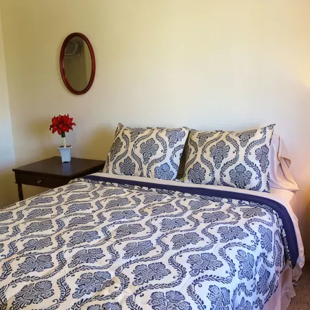 Downtown Charmer-2 bed/2 bath