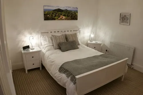 An apartment within a Grand Georgian house in the centre of Great Malvern - 3 stelle