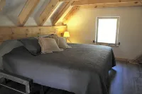 Peek at the Peaks~ private cabin with stunning mountain views & Starlink WiFi - Alphydda