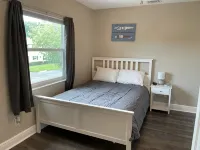 Cute, spacious 2 BR 2 Full BA condo minutes from the beaches - Pools