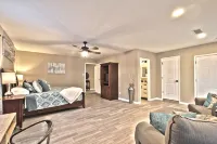 Remodeled 6 Bed, 5 bath on 15 acres!!! Owned and  Operated by a Premier Host! - Homestays