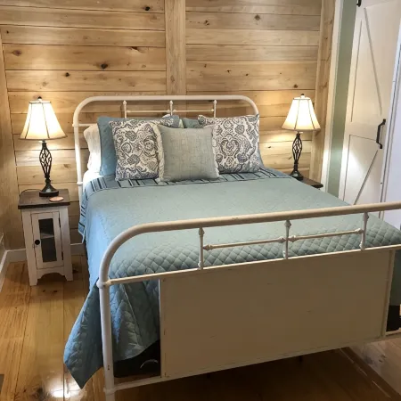 New Rustic Home Near State Dock