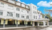 Park Inn by Radisson Bournemouth - parking