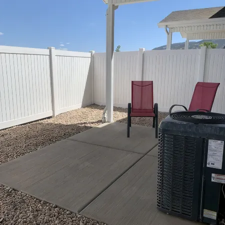 3Br Townhome with Master En-Suite, Workspace Ping-Pong, Fast Wi-Fi, Near Parks