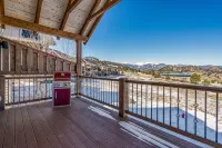 Elite Property w/ Million Dollar View + Hot Tub - 4つ星