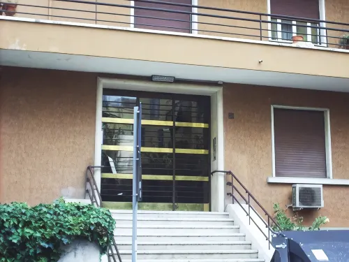 Damiani & Sister Guesthouse - Aamiaismajoitus