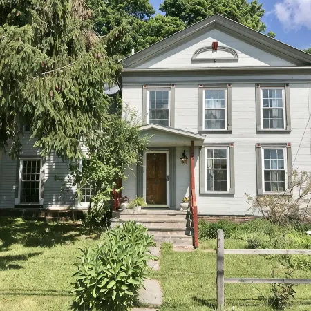The Farmhouse - 15 minutes from Colgate