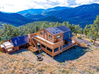 Fully Remodeled Cabin with breathtaking views