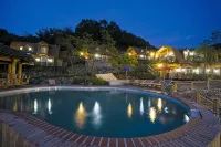 Boryeong Rich Valley Log Village Pension - Pools