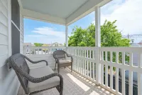 GalvestonHome • Sleeps12 • Minutes to Strand & Seawall • Heated Pool • Putt-Putt - مسبح خاص
